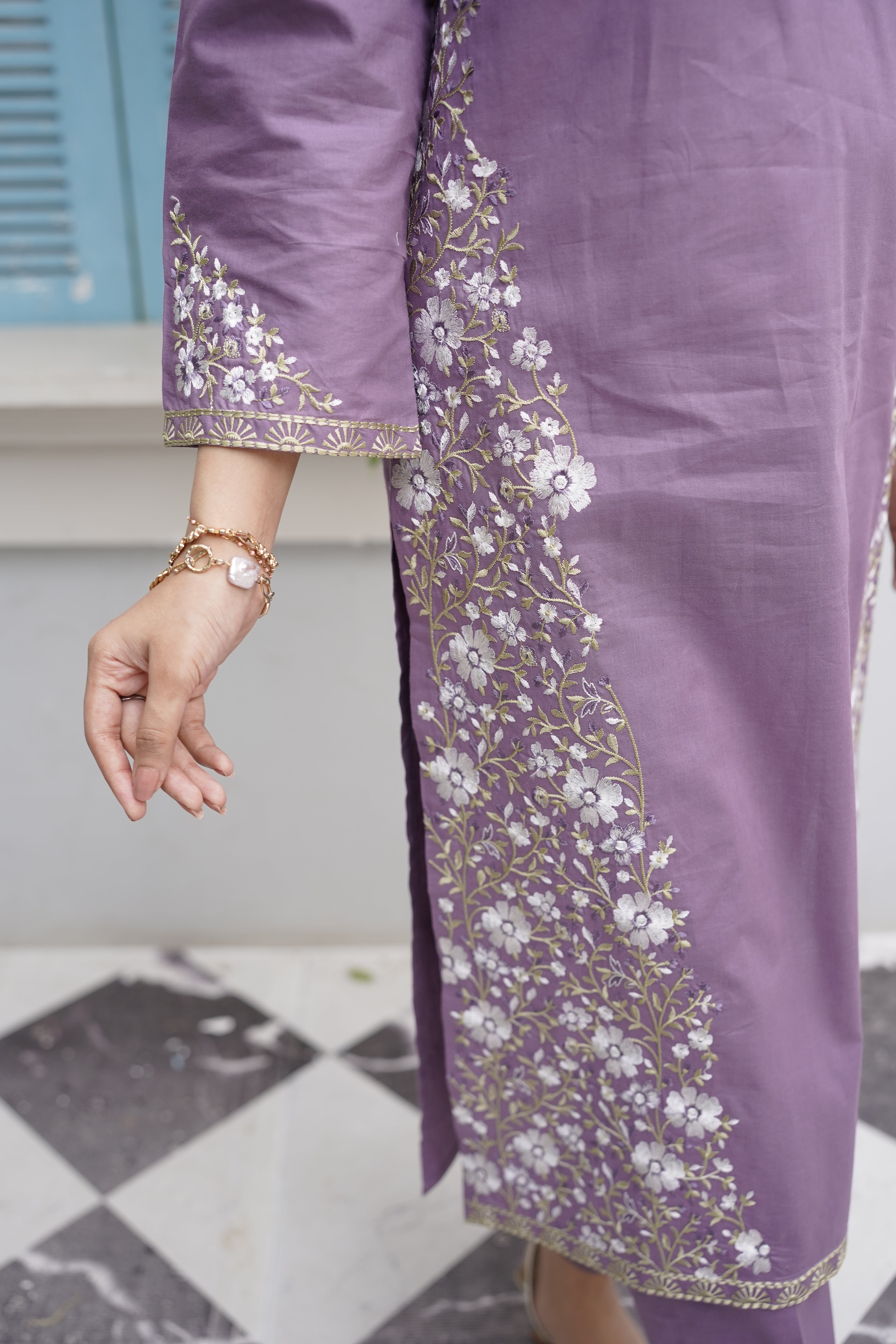 Lylia Bloom V-neckline and front embroidery detail in lavender cambric by ARSHAÉ
