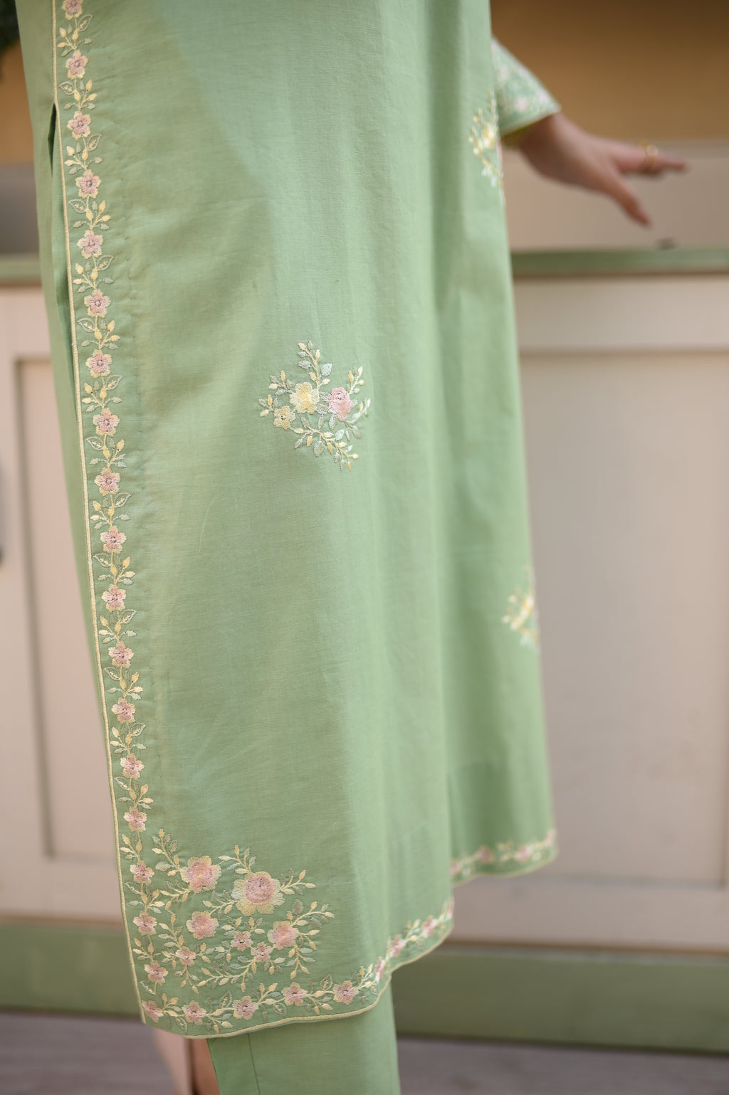 Sage sage green three-piece suit by ARSHAÉ, additional detail view