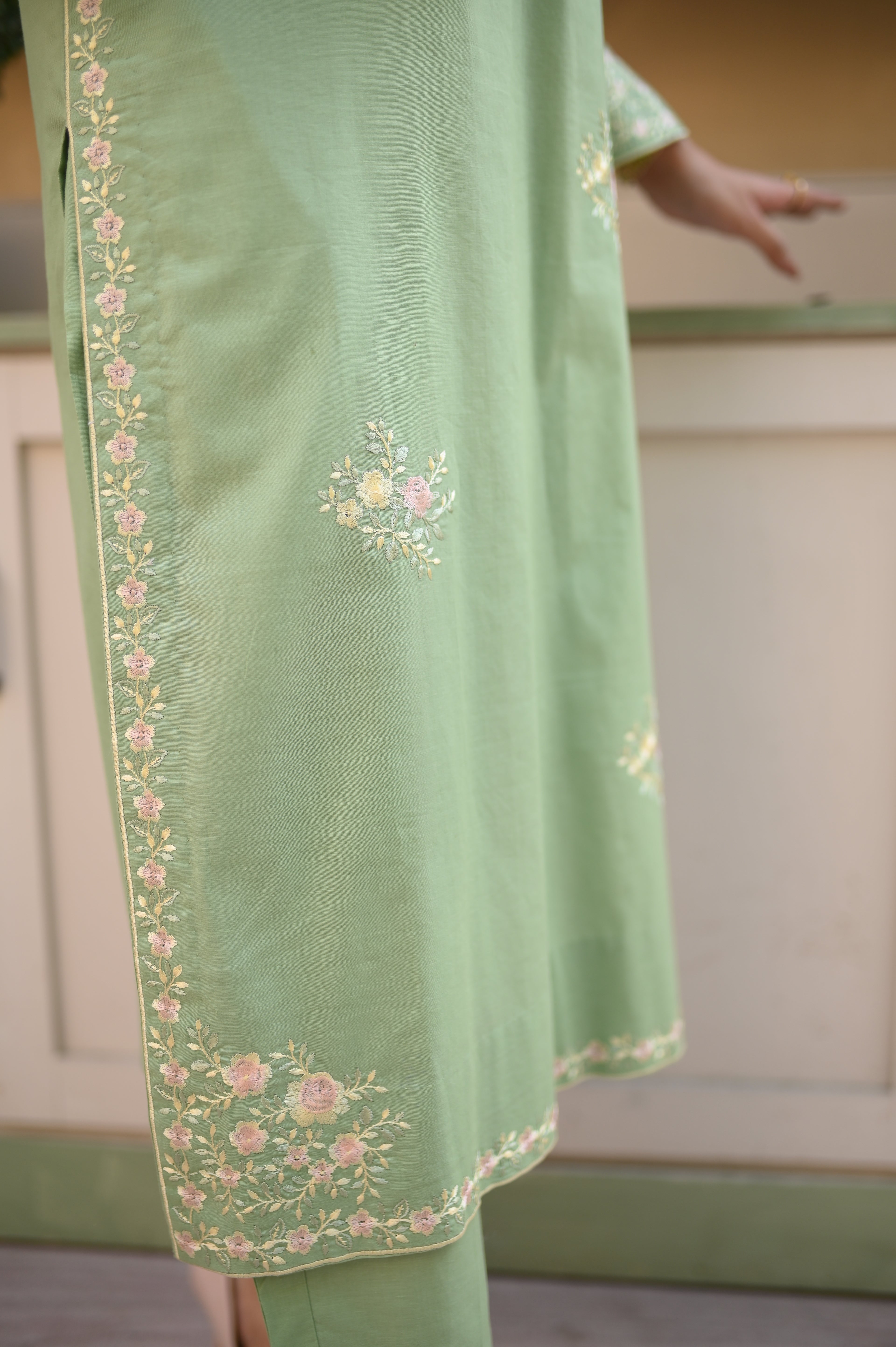 Sage sage green three-piece suit by ARSHAÉ, additional detail view